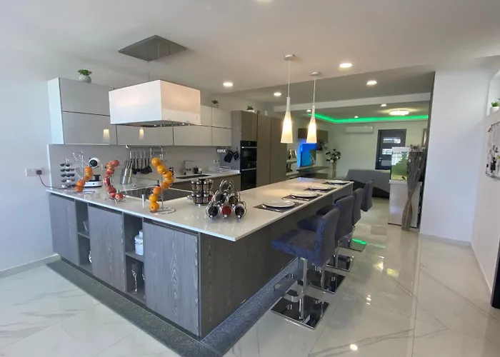 Marsascala Sea View 2 Bed Close To Center! Hpi 9934 Appartement *