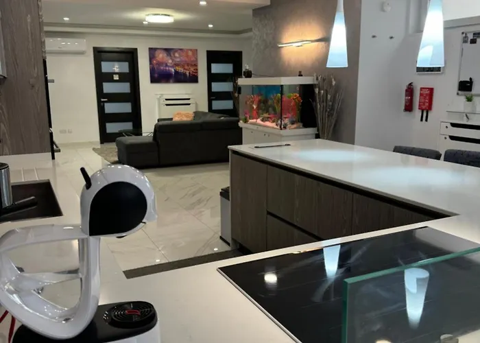 Marsascala Sea View 2 Bed Close To Center! Hpi 9934 Appartement *