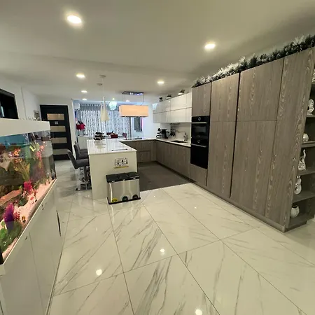 아파트 Marsascala Sea View 2 Bed Close To Center! Hpi 9934 마르사스칼라